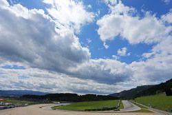 Nico Rosberg, Mercedes AMG F1 W06 lidera a su compañero Lewis Hamilton, Mercedes AMG F1 W06