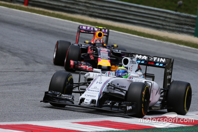 А Red Bull Racing финишировала в кубке конструкторов только четвертой, пропустив даже Williams