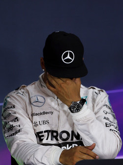 Льюис Хэмилтон, Mercedes AMG F1 на пресс-конференции FIA