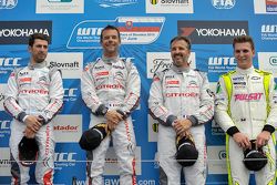 Podium: el ganador, Sébastien Loeb, segundo lugar, José María López, tercer lugar, Yvan Muller