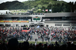 Pódio: Vencedor Nico Rosberg, segundo lugar Lewis Hamilton, terceiro lugar Felipe Massa