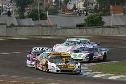 Leonel Pernia, Las Toscas Racing Chevrolet and Emanuel Moriatis, Alifraco Sport Ford and Mathias Nol