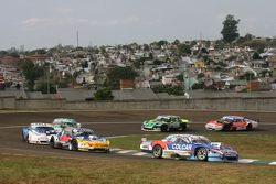 Matias Rodriguez, UR Racing, Dodge; Luis Jose di Palma, Indecar Racing, Torino, und Federico Alonso,