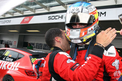 Pole-Position für Jordi Gene, SEAT Leon, Craft Bamboo Racing LUKOIL, und 3. Pepe Oriola, SEAT Leon,