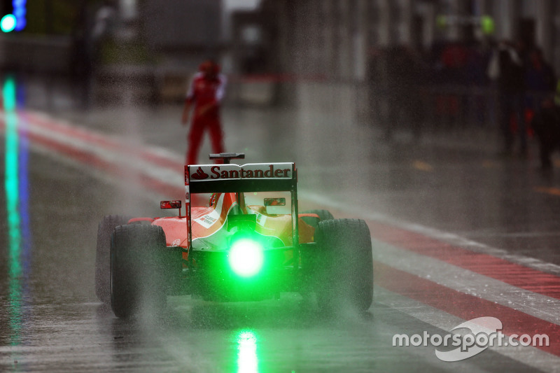 Antonio Fuoco, Ferrari SF15-T in de hevige regen