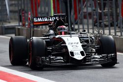 Pascal Wehrlein, Sahara Force India F1 VJM08 Test Driver running sensor equipment