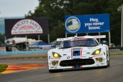 #33 Riley Motorsports SRT Viper GT3-R: Ben Keating, Jeroen Bleekemolen