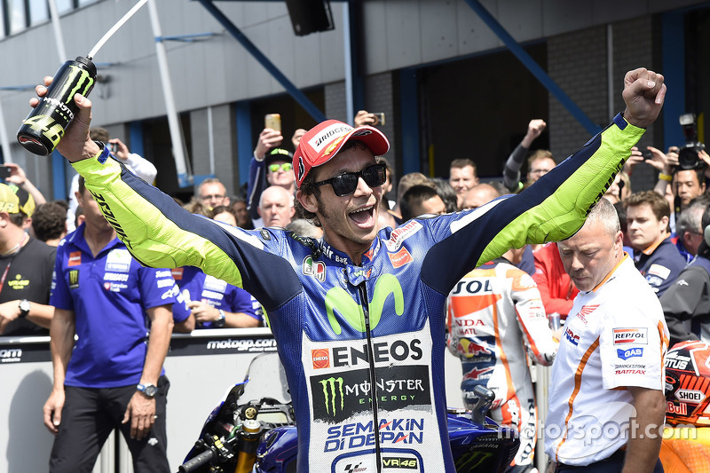 Race winner Valentino Rossi, Yamaha Factory Racing