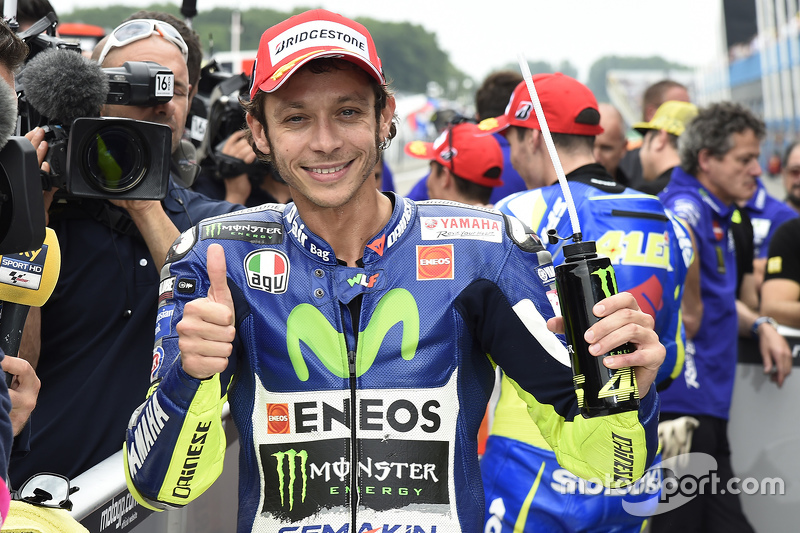 Il vincitore della Pole Valentino Rossi, Yamaha Factory Racing