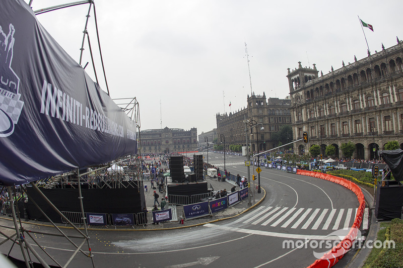 Vista general del Red Bull Showrun en la Ciudad de México