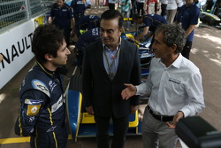 Nicolas Prost, e.dams-Renault; Carlos Ghosn e Alain Prost