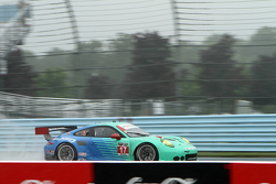 #17 Team Falken Tire Porsche 911 GT3 RSR: Wolf Henzler, Bryan Sellers