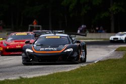 #9 K-Pax Racing McLaren 650S GT3: Kevin Estre