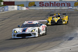 #33 Riley Motorsports SRT Viper GT3-R: Ben Keating, Jeroen Bleekemolen