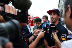 Daniel Ricciardo, Red Bull Racing with the media.