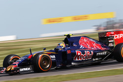 Карлос Сайнс мл., Scuderia Toro Rosso STR10