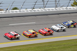 Pack racing