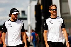 Fernando Alonso, McLaren et Jenson Button, McLaren