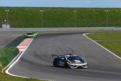#88 Reiter Engineering Lamborghini Gallardo LP560-4 R-EX: Albert von Thurn und Taxis, Nicky Catsburg