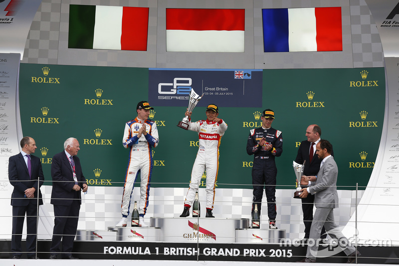 Podium: winner Rio Haryanto, Campos Racing, second place Raffaele Marciello, Trident, third place Pierre Gasly, DAMS