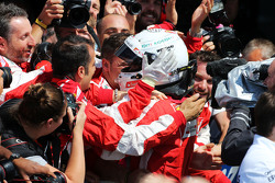 Sebastian Vettel, Ferrari comemora a terceira colocação no Parque Fechado