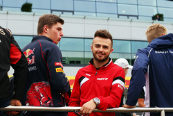 Max Verstappen, Scuderia Toro Rosso et Will Stevens, Manor F1 Team lors de la parade des pilotes