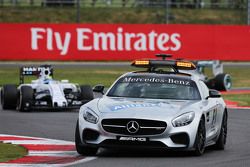 Felipe Massa, Williams FW37 lidera detrás del Safety Car