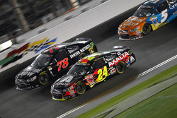 Martin Truex Jr., Furniture Row Racing Chevrolet et Jeff Gordon, Hendrick Motorsports Chevrolet