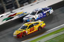 David Ragan, Michael Waltrip Racing Toyota and Joey Logano, Team Penske Ford