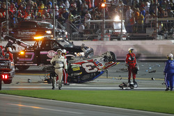 El auto destrozado de Austin Dillon, Richard Childress Racing Chevrolet