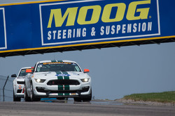 #15 Multimatic Motorsports Ford Mustang Boss 302R: Scott Maxwell, Billy Johnson