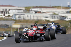 Lance Stroll, Prema Powerteam Dallara Mercedes-Benz et George Russell, Carlin Dallara Volkswagen
