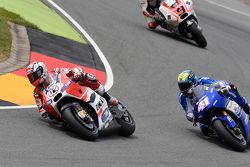 Andrea Dovizioso, Ducati Team et Aleix Espargaro, Team Suzuki MotoGP
