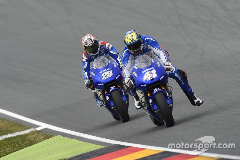 Deutschland-Grand-Prix 2015: Aleix Espargaro und Maverick Vinales (Suzuki)