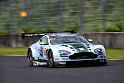 #88 Craft-Bamboo Racing Aston Martin Vantage V12 GT3: Richard Lyons, Frank Yu