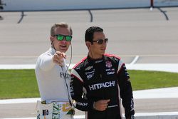 Ed Carpenter, CFH Racing Chevrolet et Helio Castroneves, Team Penske Chevrolet