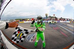 Race winner Kyle Busch, Joe Gibbs Racing Toyota