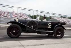 Bentley Tourer Vanden