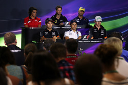 Roberto Merhi, Manor F1 Team; Romain Grosjean, Lotus F1 Team; Felipe Nasr, Sauber F1 Team; Sergio Pe