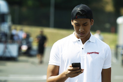 Sean Gelael, Carlin