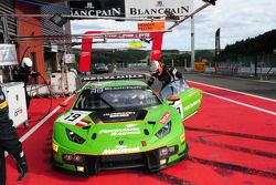 #19 GRT Grasser Racing Team Lamborghini Huracan: Andrew Palmer, Fabio Babini, Jeroen Mul