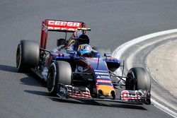 Carlos Sainz Jr., Scuderia Toro Rosso