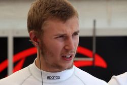 Sergey Sirotkin, Rapax