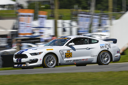 #158 Multimatic Motorsports Ford Mustang Boss 302R: Jade Buford, Austin Cindric