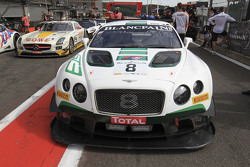 #8 Bentley Team M-Sport Bentley Continental GT3: Maximilian Buhk, Andy Soucek, Maxime Soulet