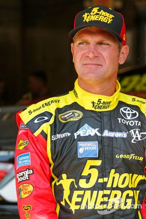 Clint Bowyer, Michael Waltrip Racing Toyota