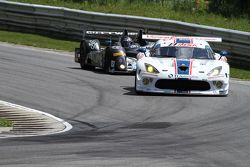 #33 Riley Motorsports SRT Viper GT3-R: Ben Keating, Jeroen Bleekemolen