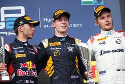 Pemenang balapan, Alex Lynn, DAMS, Pierre Gasly, DAMS & Sergey Sirotkin, Rapax