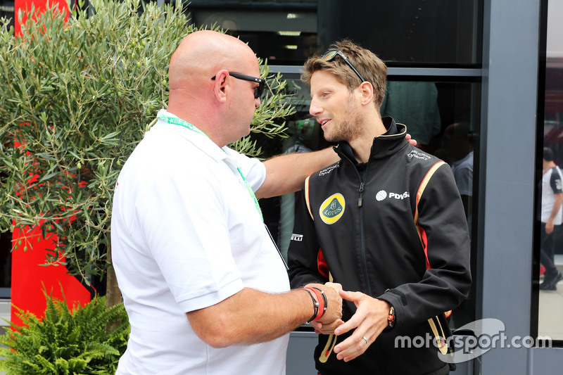 (I a D): Philippe Bianchi, padre de Jules Bianchi, con Romain Grosjean, Lotus F1 Team