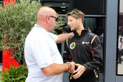 Philippe Bianchi, le père de Jules Bianchi, avec Romain Grosjean, Lotus F1 Team